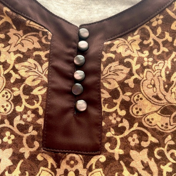 St. John's Bay Brown Shirt Size XL - Picture 6 of 6